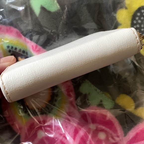 NWT DOONEY &BOURKE WALLET OFF WHITE - Picture 6 of 6